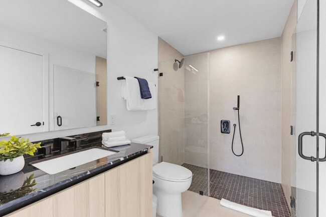 Building Photo - 225 N Miami Ave