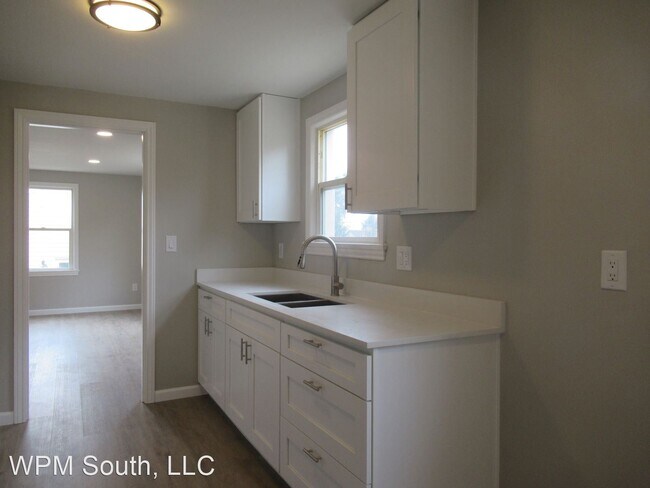 Building Photo - 2 br, 1 bath House - 435 Windsor Way NE