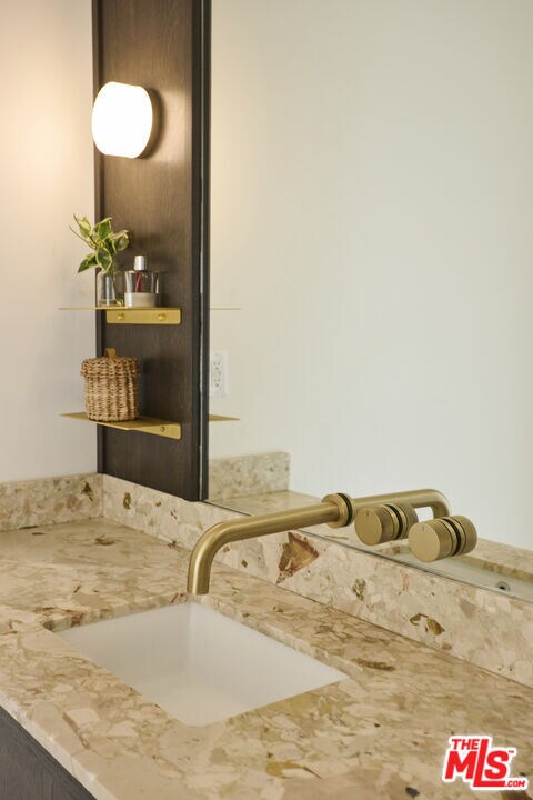 Building Photo - 5918 Monte Vista St