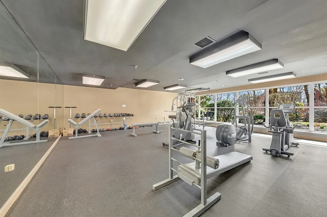 Building Photo - Watermill Place