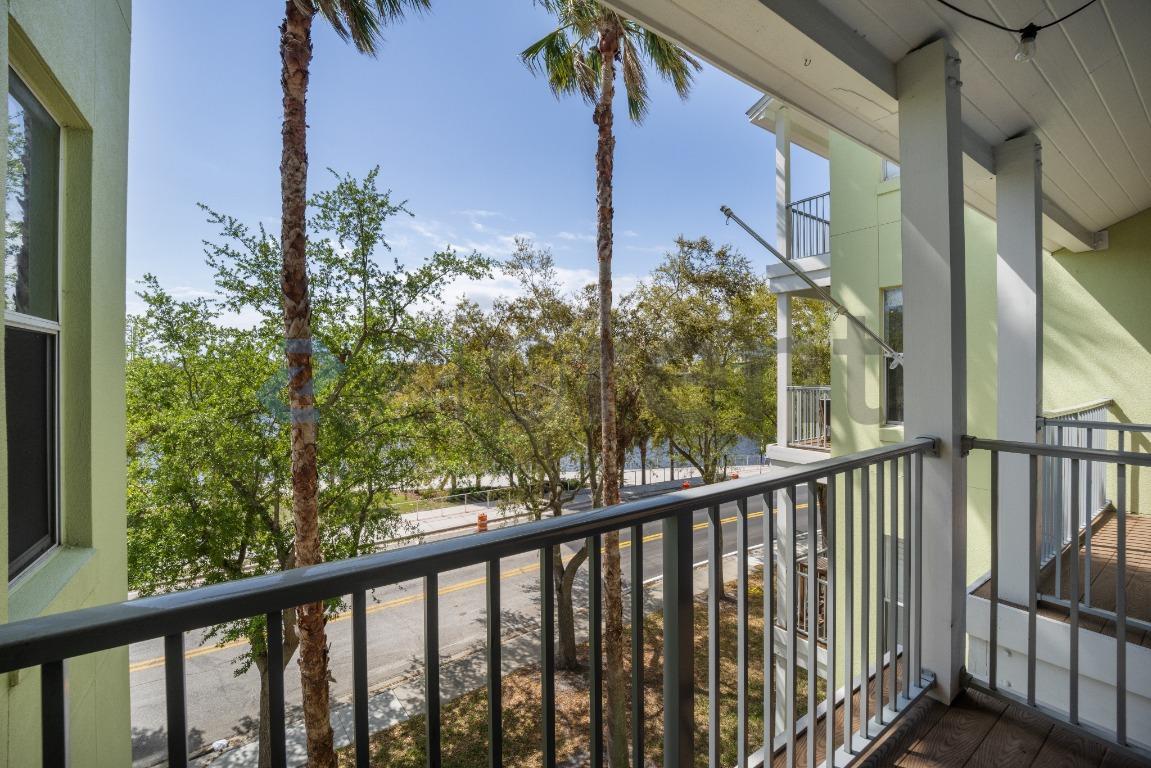 Building Photo - 1501 Doyle Carlton Dr