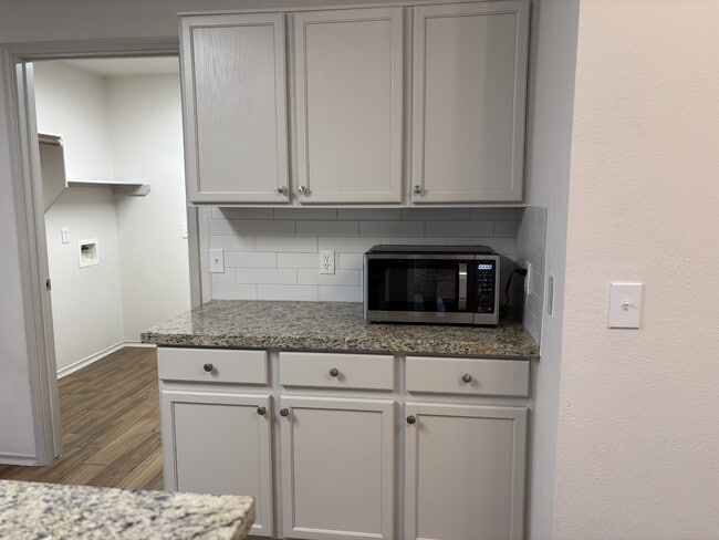 Building Photo - 4918 Cloudhaven Ct