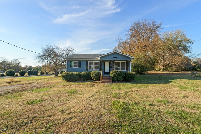 Primary Photo - 628 S Caldwell St