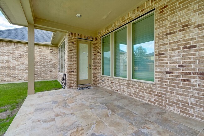 Building Photo - 10307 Latta Creek Dr