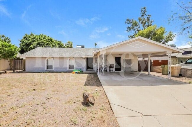Primary Photo - 5627 W Sunnyslope Ln