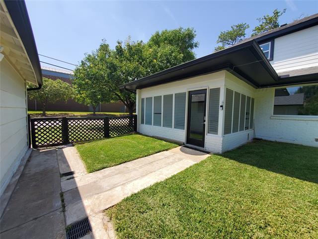 Building Photo - 1227 Elmwood Dr