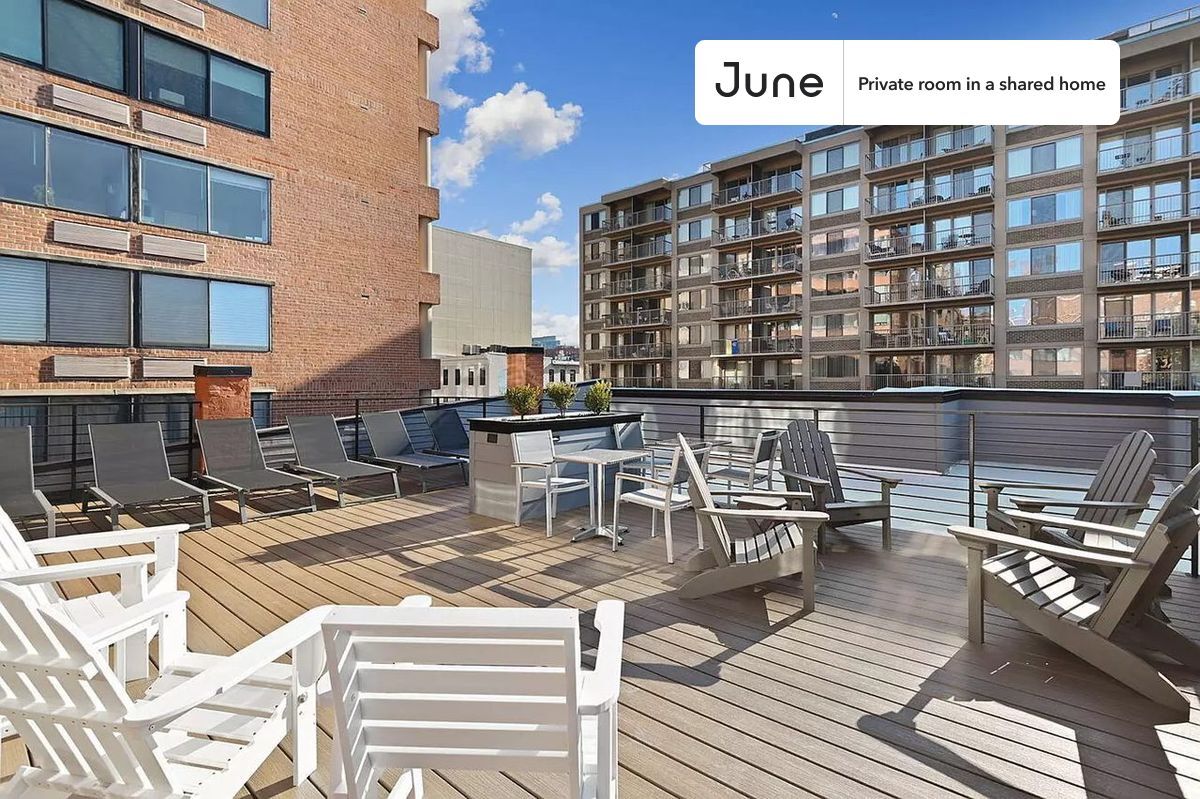 Building Photo - Room in Shared 3 bed/2 bath home in Dupont Circle