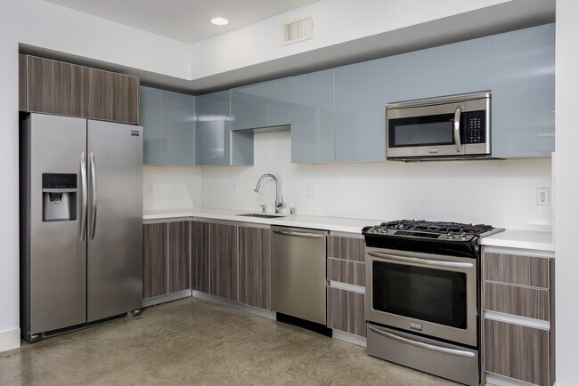 Building Photo - 119 S Los Robles Ave