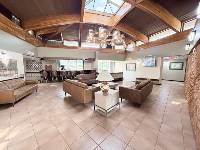 Building Photo - 1400 St Charles Pl