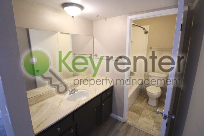 Building Photo - 5634 Clark Ave