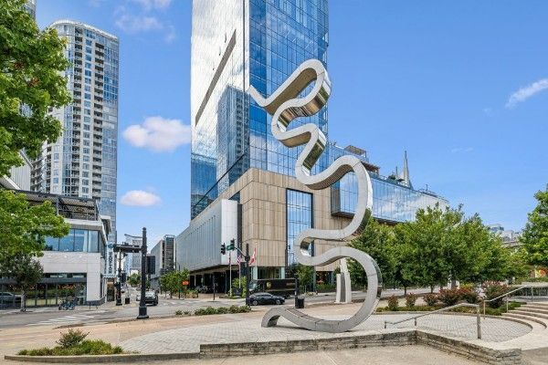 Building Photo - 160 2nd Ave S