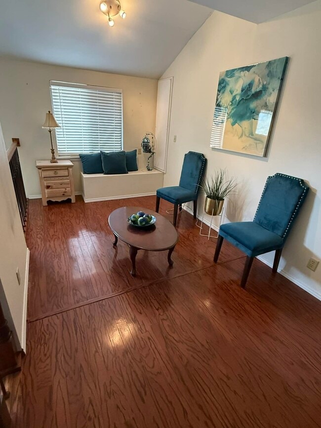 Building Photo - 3110 Jacaranda Dr