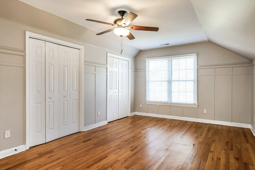 Building Photo - 3617 Dewing Dr