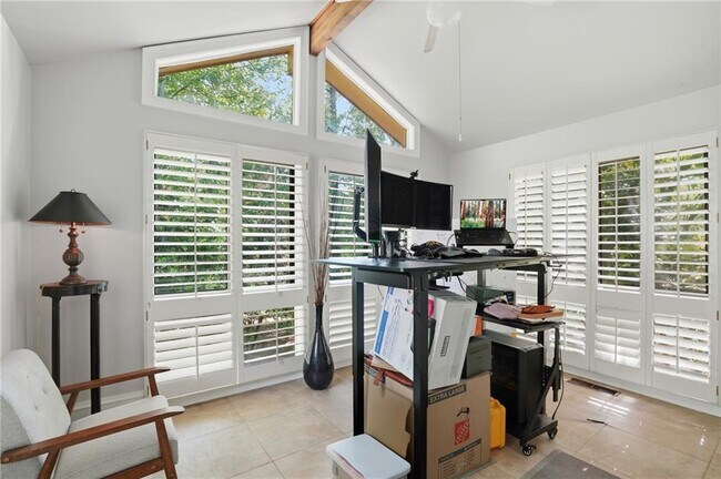 Building Photo - 1180 St Andrews Cir