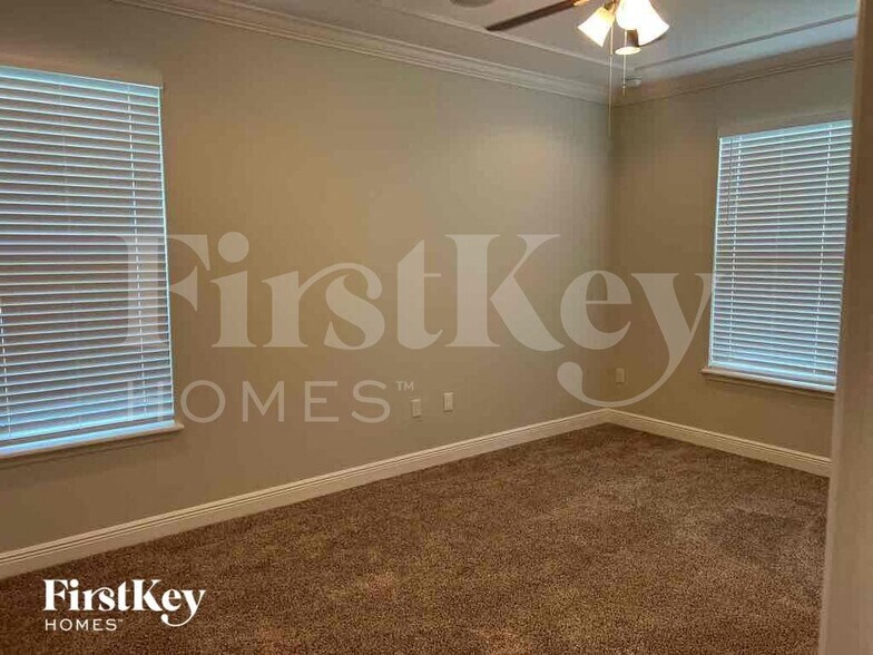 Building Photo - 2945 Top Water Way