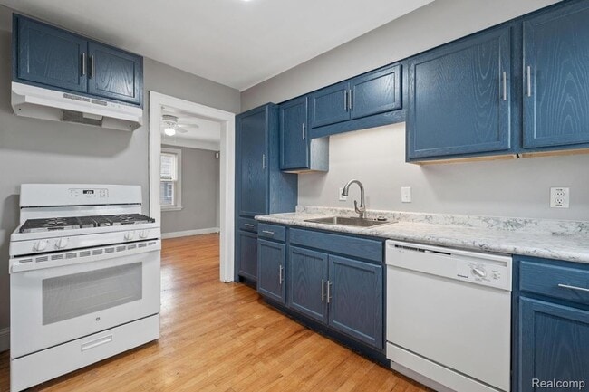 Building Photo - 1524 Cicotte Ave