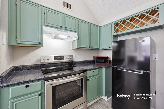 Building Photo - 6920 Driffield Cir