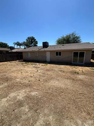 Building Photo - 476 Emily Way