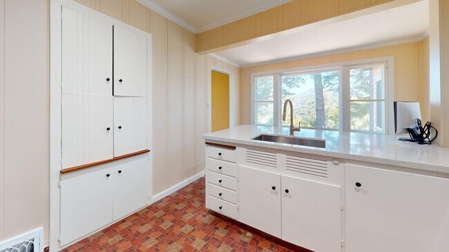 Building Photo - San Anselmo - Modern Day Cabin in the Wood...