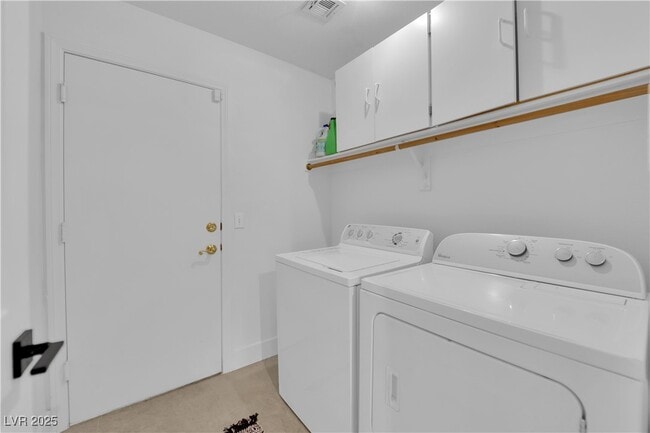 Building Photo - 343 John Henry Dr