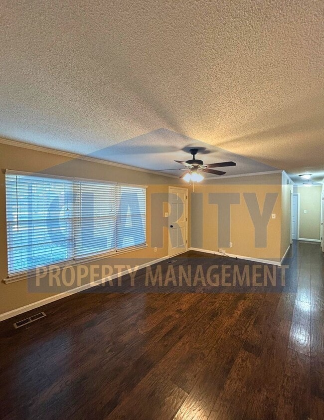 Building Photo - Ranch-style 3-bedroom home!