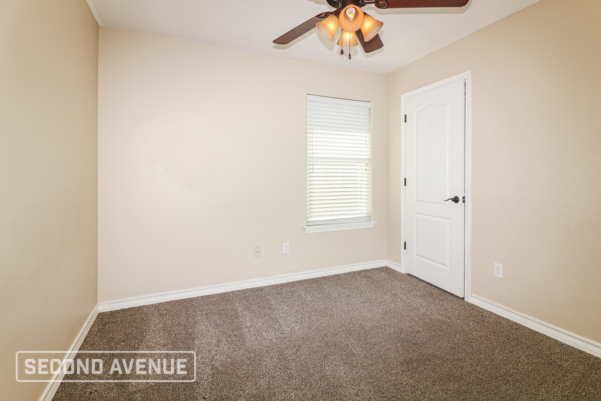 Building Photo - 3630 Garnet Ct