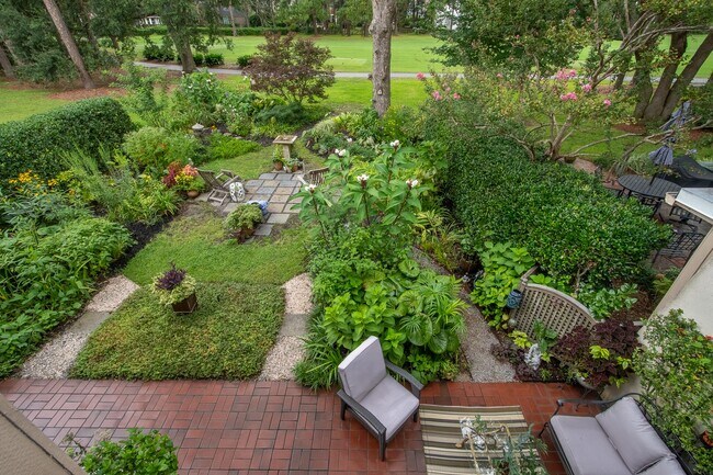 Building Photo - Immaculate Snee Farm Townhome for Rent!