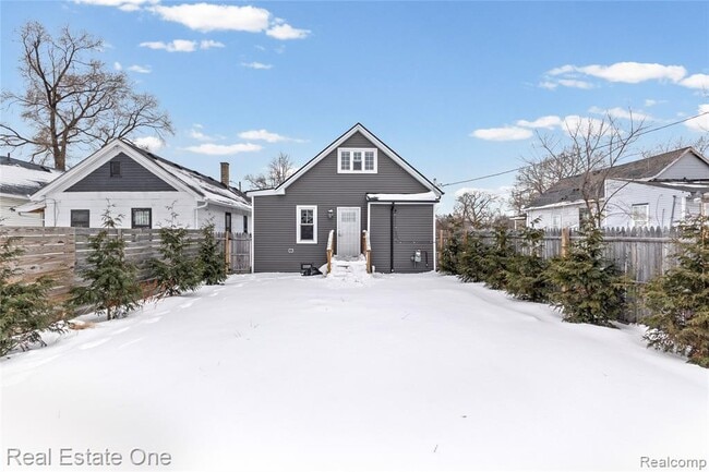 Building Photo - 2824 Williams St