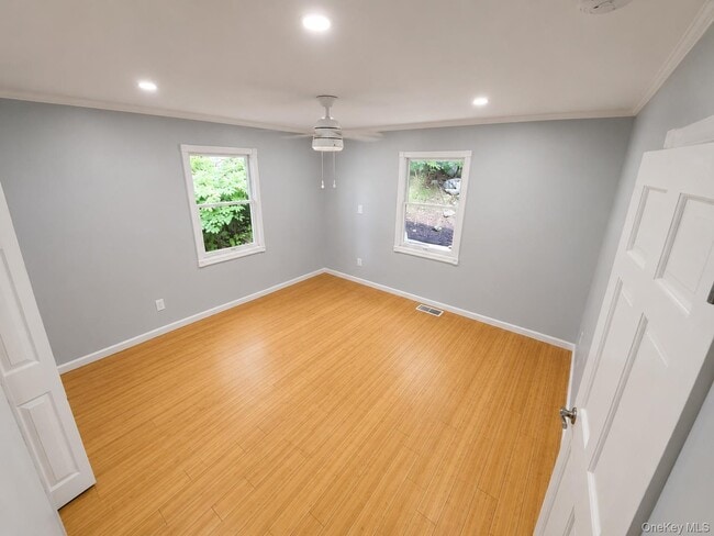 Building Photo - 105 Chief Nimham Cir