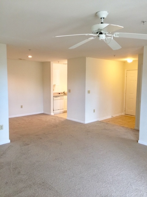 Building Photo - 33 Hamiltons Harbor Dr