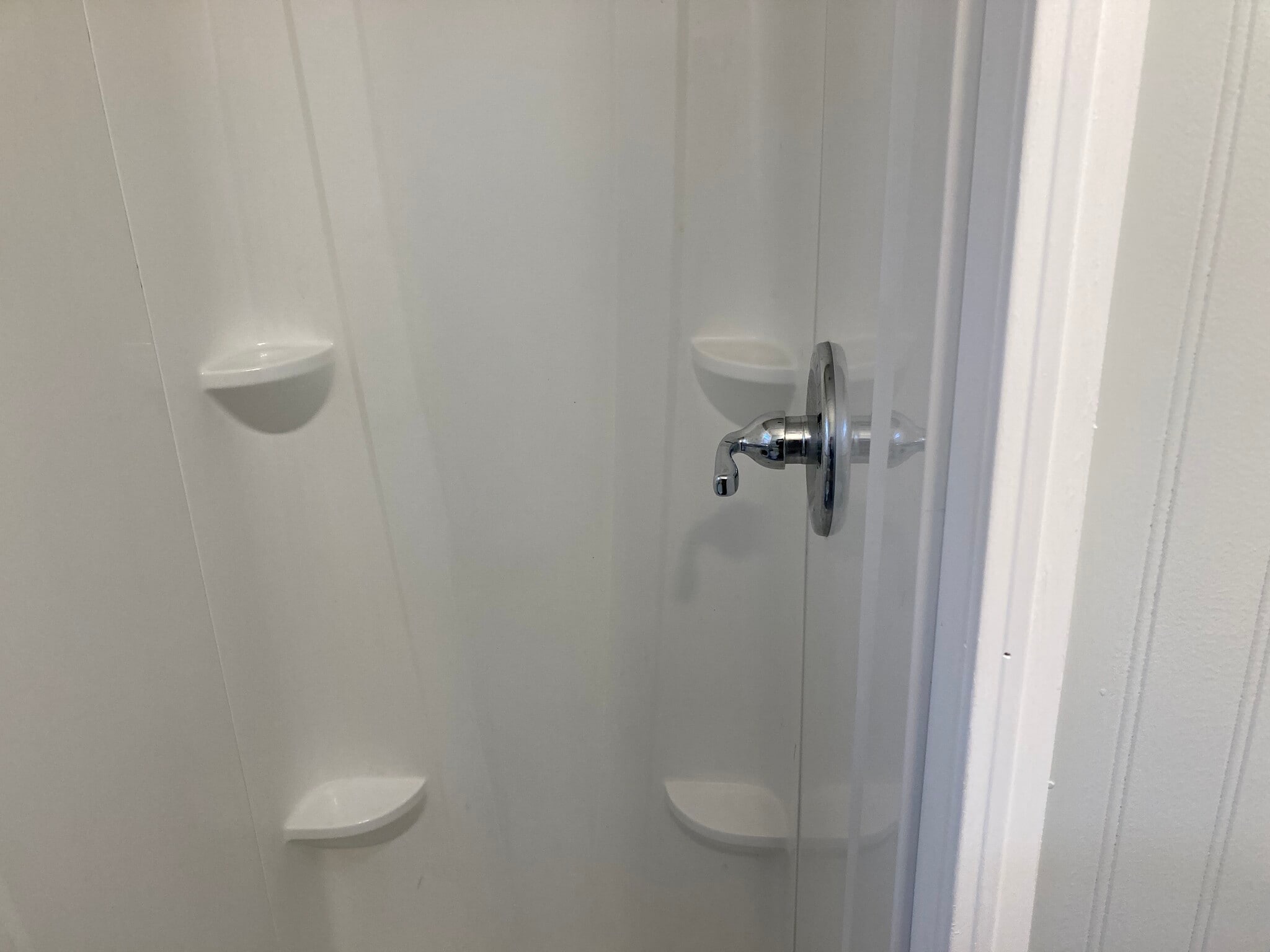 Building Photo - 31 W Old Orchard Ave