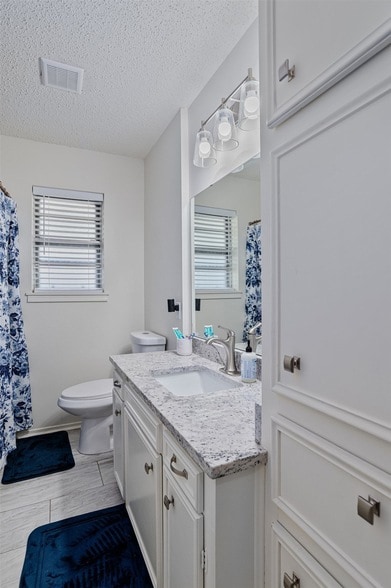 Building Photo - 130 Elmview Ln