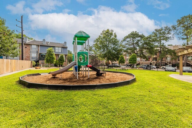 Building Photo - 2202 Place Rebecca Ln