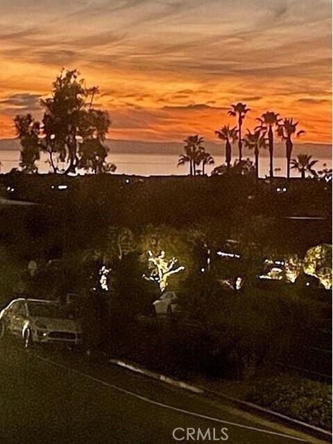 Building Photo - 504 Avocado Ave