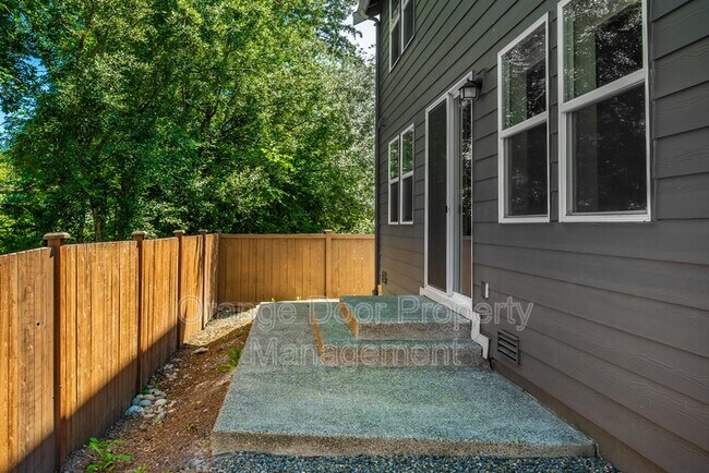 Building Photo - 5611 151st St Ct E