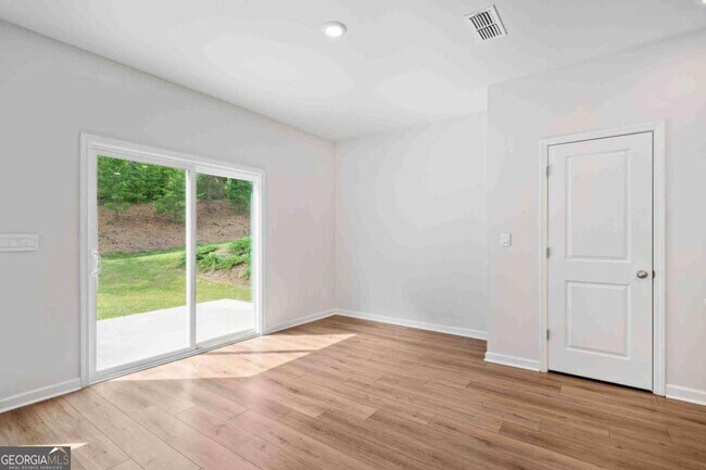 Building Photo - 279 Wells Cir