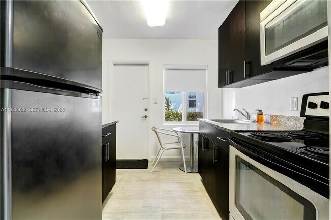 Building Photo - 8824 NE 2nd Ave