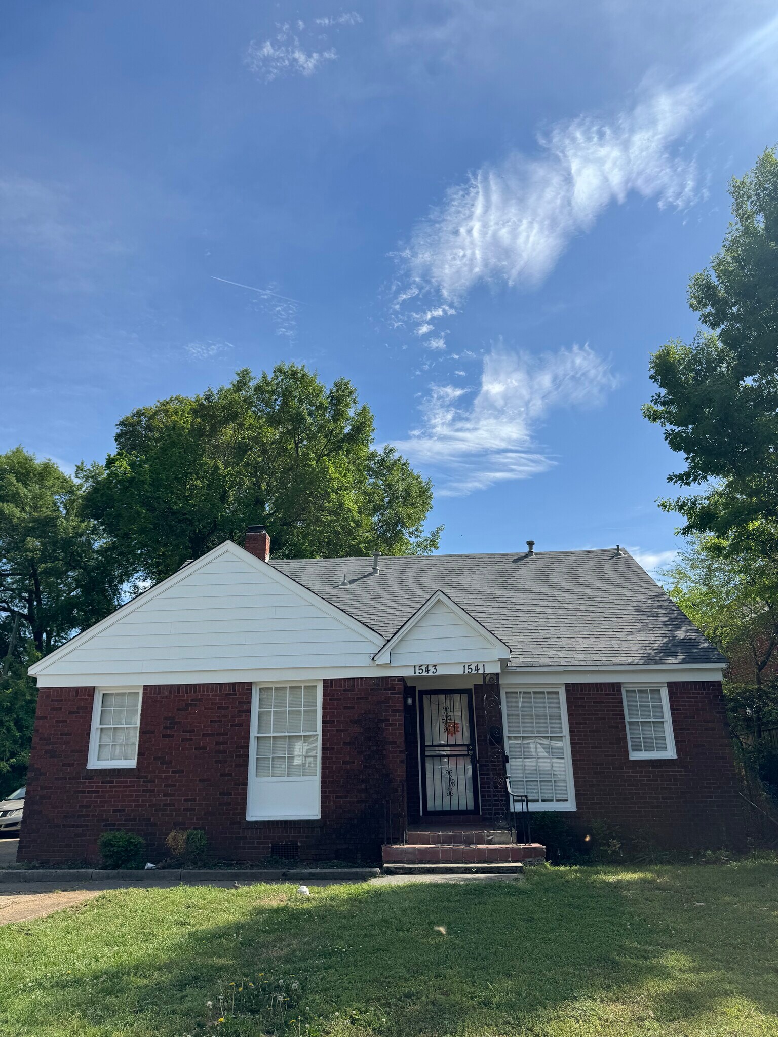 Duplex - 1543 Jackson Ave