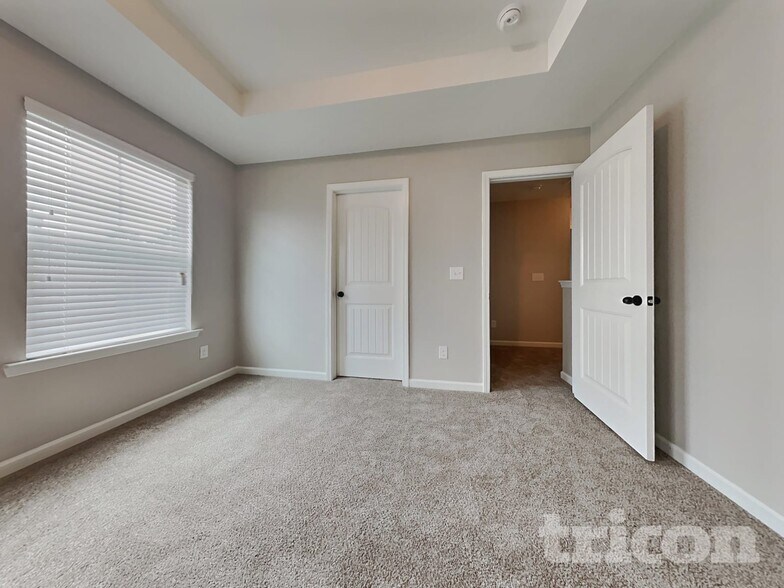 Building Photo - 4042 Plymouth Rock Drive