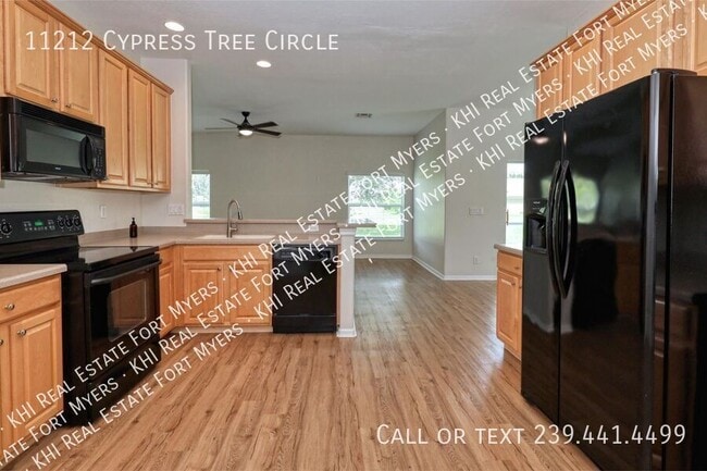 Building Photo - 11212 Cypress Tree Cir