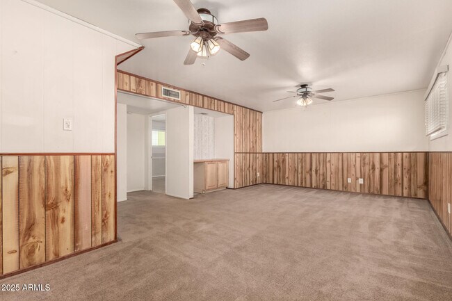 Building Photo - 230 E Strahan Dr