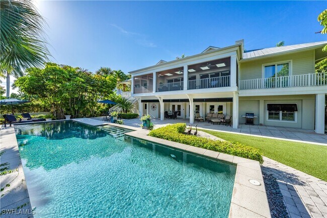 Primary Photo - 491 17th Ave S