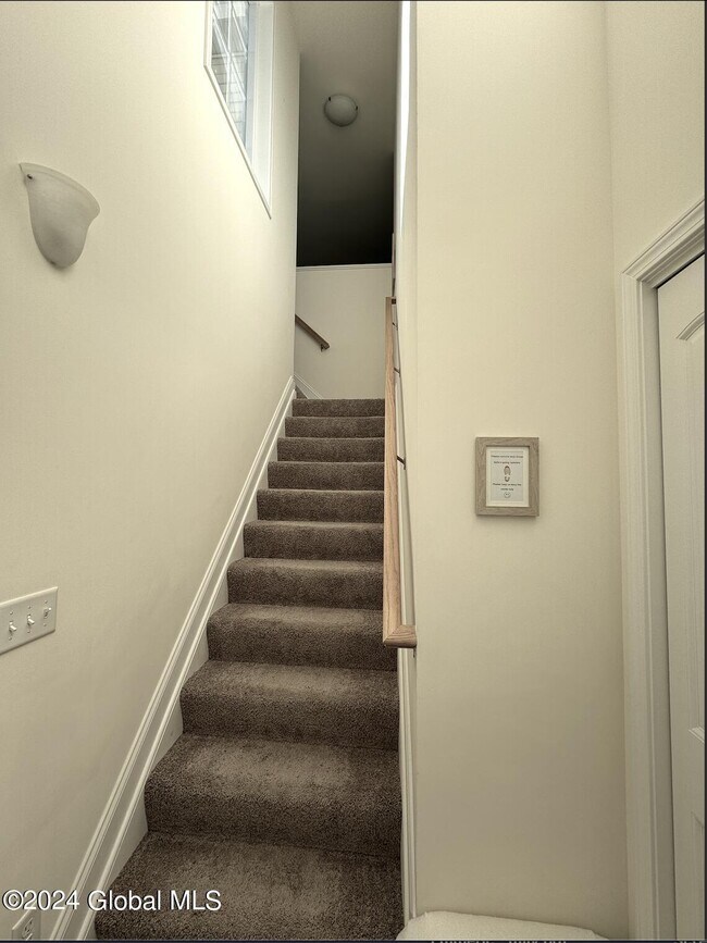 Building Photo - 41 Cornerstone Dr