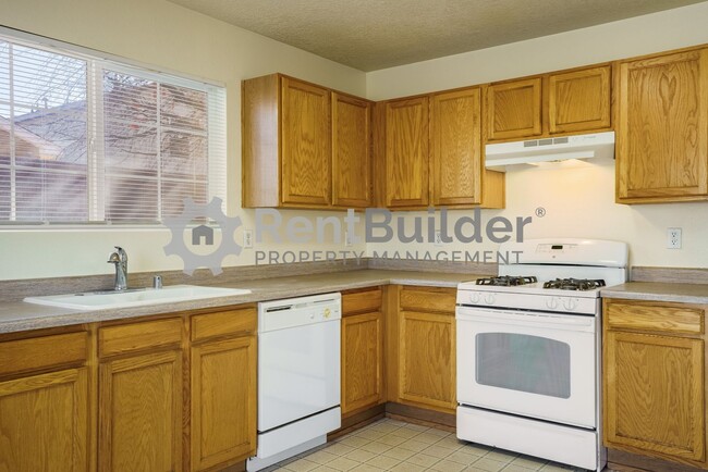 Building Photo - CALL US TODAY AT (505) 808-6467 TO SCHEDUL...