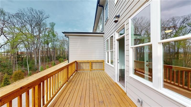 Building Photo - 125 Basil St