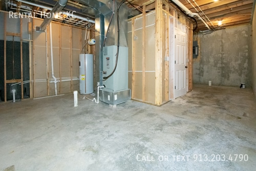 Building Photo - 13145 Nebraska Ct