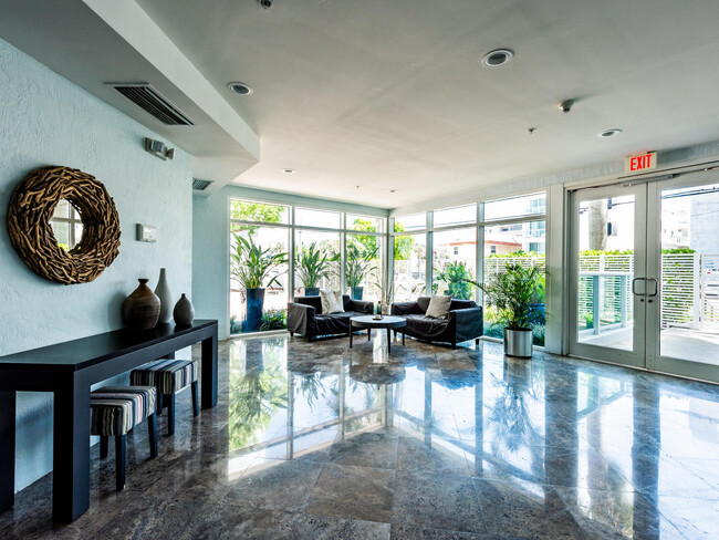 Lobby - 2000 Bay Drive