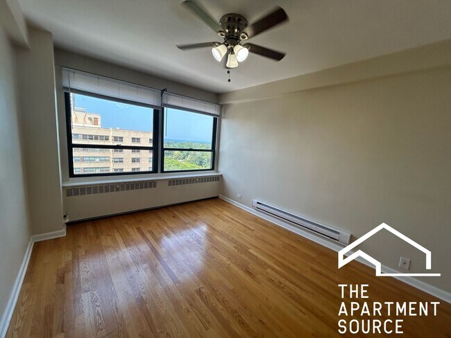 Building Photo - 4180 N Marine Dr