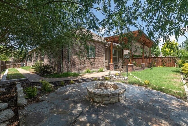 Building Photo - 5517 Ridgepass Ln