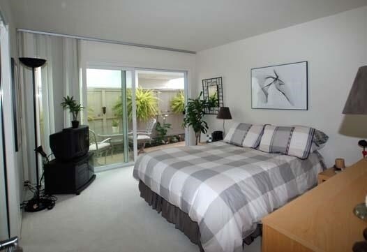 Building Photo - 101 Antigua Ct